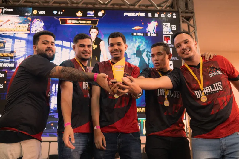 Crown Snatchers: The Underdog Upsets That Shook Competitive Gaming to Its Core